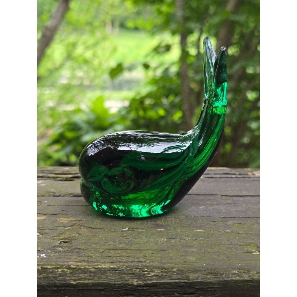 Vintage Green Glass Whale Figurine Art Glass‎ Paperweight - 3.5"